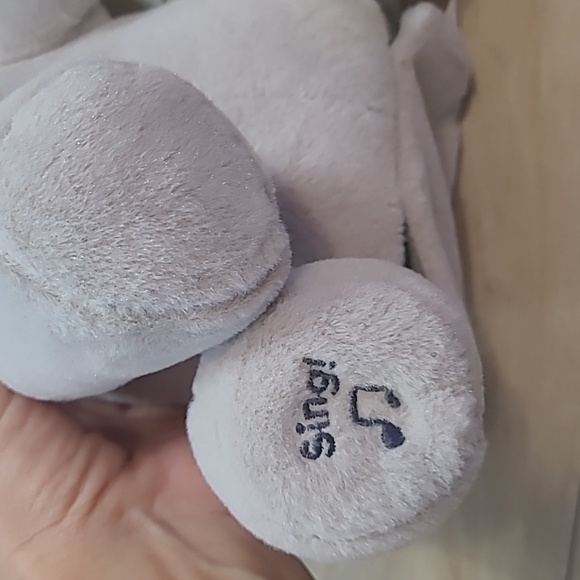 GUND Animated Flappy Elephant Peek a Boo Sings Moves Plush Gray 12" WORKS - Picture 3 of 7